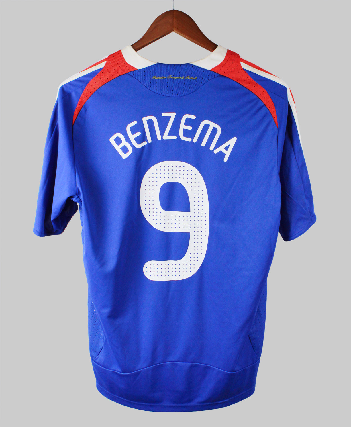 France 2008-09 Benzema Short Sleeve Home Kit (M)