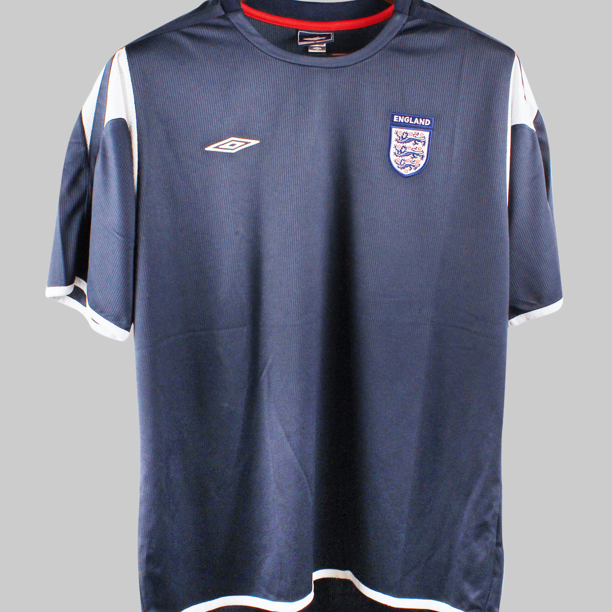 England 2002-03  Training Kit  (L)
