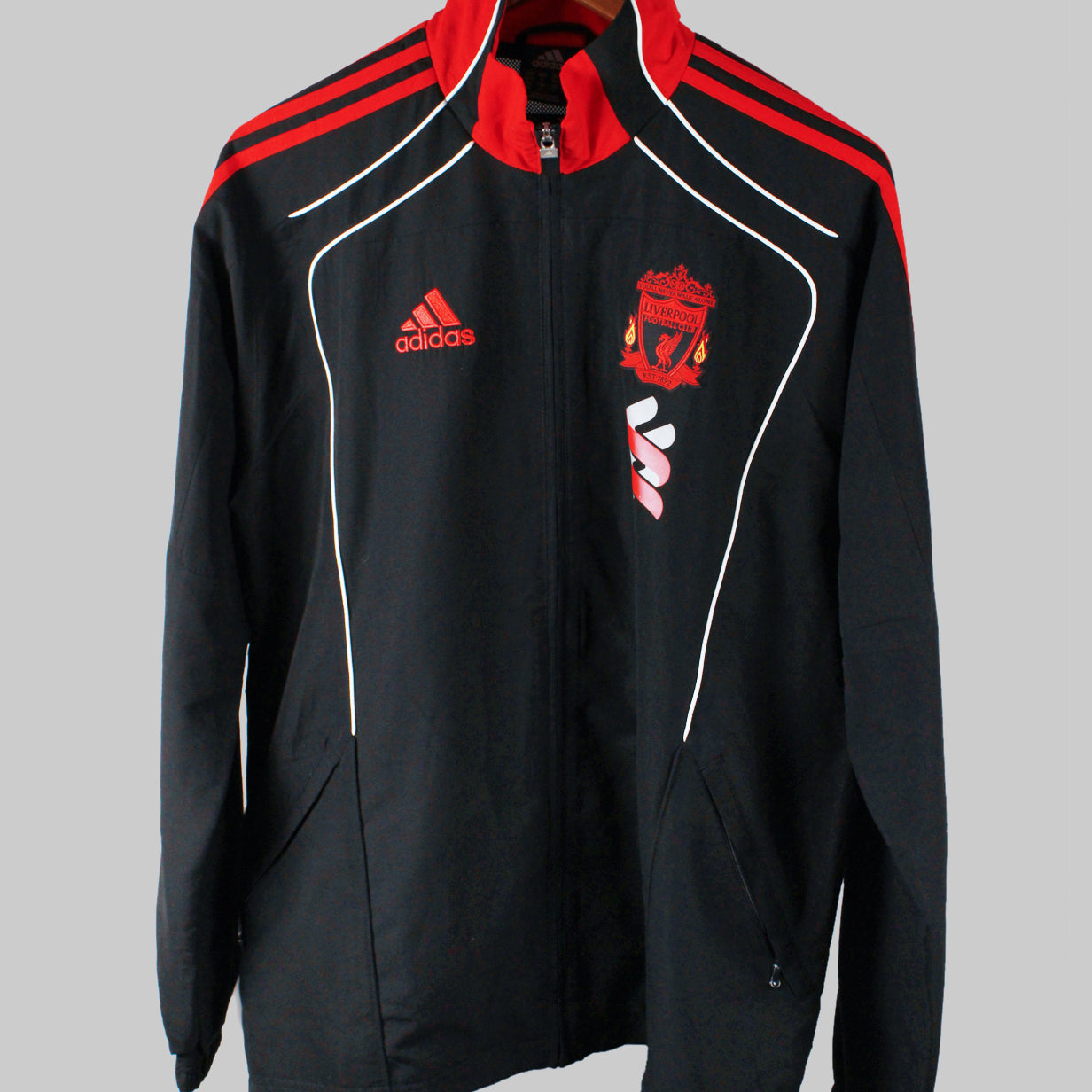 Liverpool 2010-11  Jacket Kit (M)