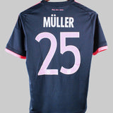 Bayern Munich 2010-11 Muller Third Kit  (2XL)