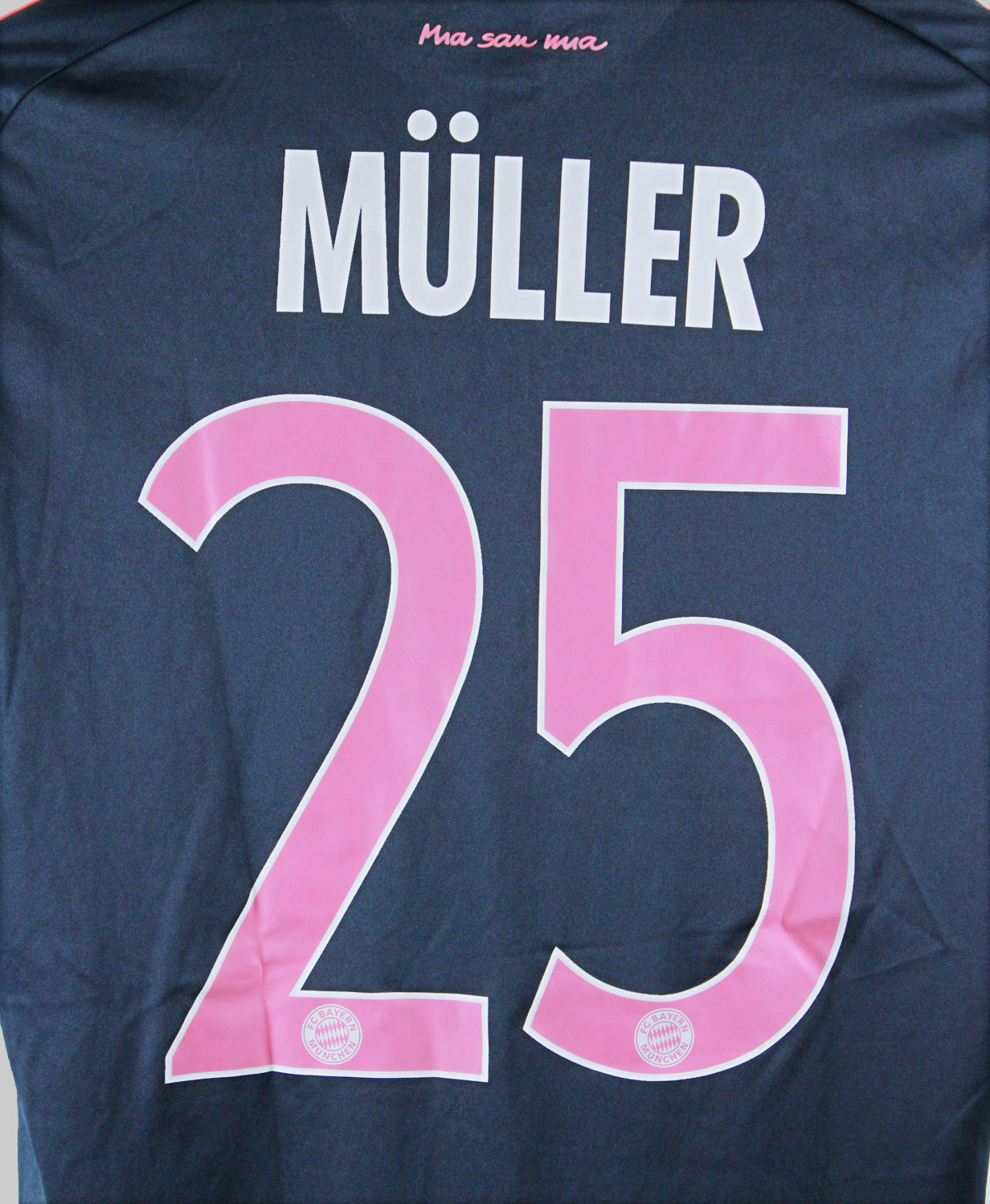 Bayern Munich 2010-11 Muller Third Kit  (2XL)