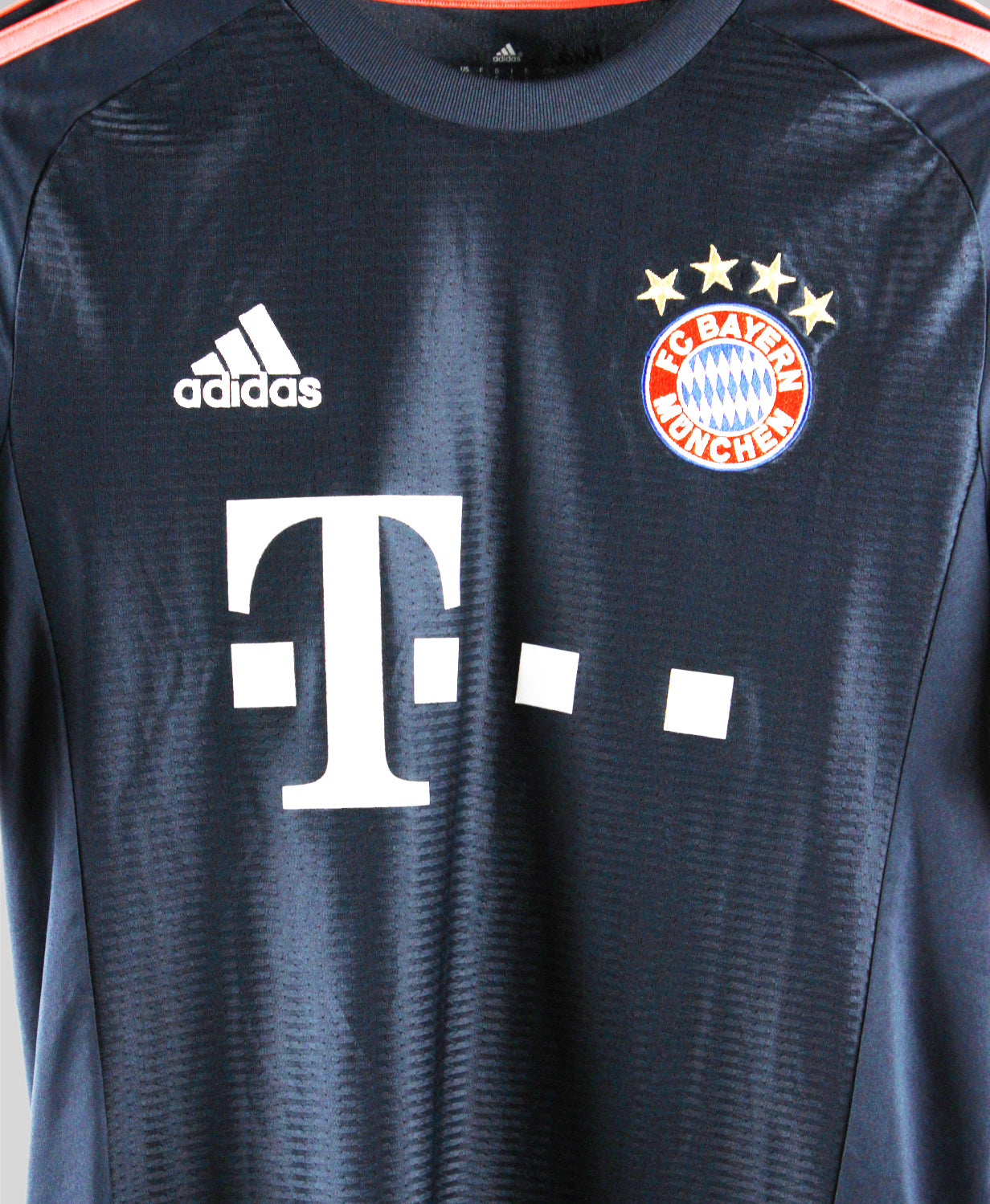 Bayern Munich 2010-11 Muller Third Kit  (2XL)