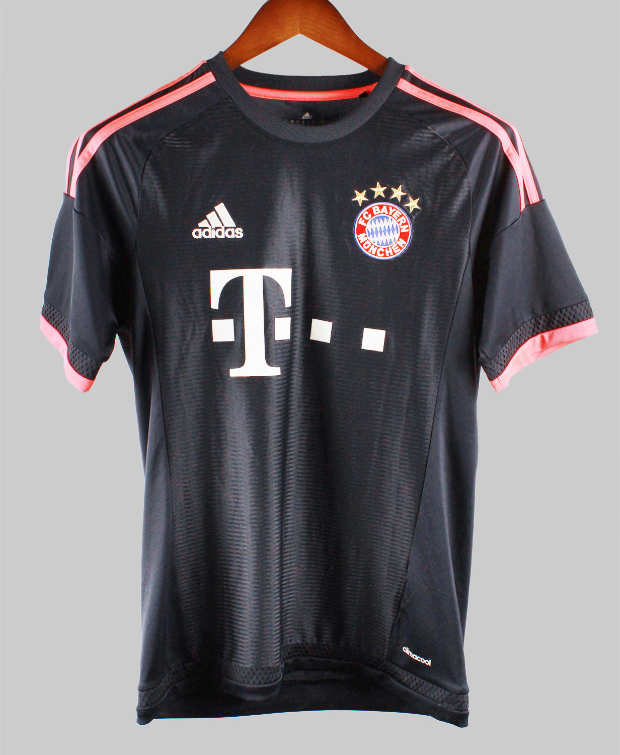 Bayern Munich 2010-11 Muller Third Kit  (2XL)