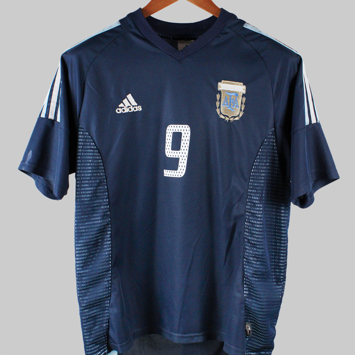 Argentina 2002-03 Batistuta Short Sleeve Away Kit (S)