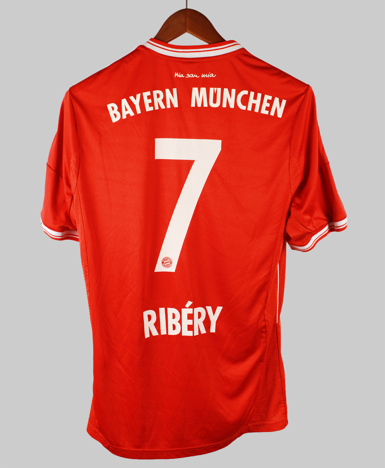 Bayern Munich 2013-14 Ribery Short Sleeve Home Kit (M)
