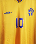 Sweden 2004-05 Ibrahimovic Home Kit  (XL)