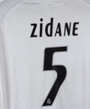 Real Madrid 2005-06 Zidane Short Sleeve Home Kit (XL)