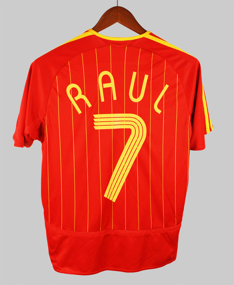 Spain 2006-07 Raul Short Sleeve Home Kit (S)