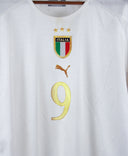 Italy 2004-05 Vieri Short Sleeve Away Kit (L)