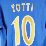 Italy 2003-04 Totti Short Sleeve Home Kit (M)