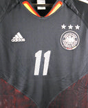 Germany 2004-05 Klose Away Kit  (L)