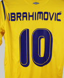 Sweden 2005-06 Ibrahimovic Short Sleeve Home Kit (M)