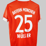 Bayern Munich 2009-10 Muller Home Kit  (M)