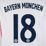 Bayern Munich 2006-07 Klose Away Kit (M)
