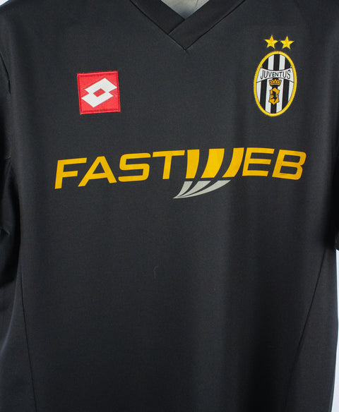 Juventus 2001-02 Montero Away Kit (M)