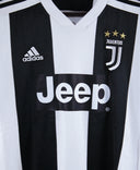 Juventus 2018-19 Ronaldo Home Kit  (M)