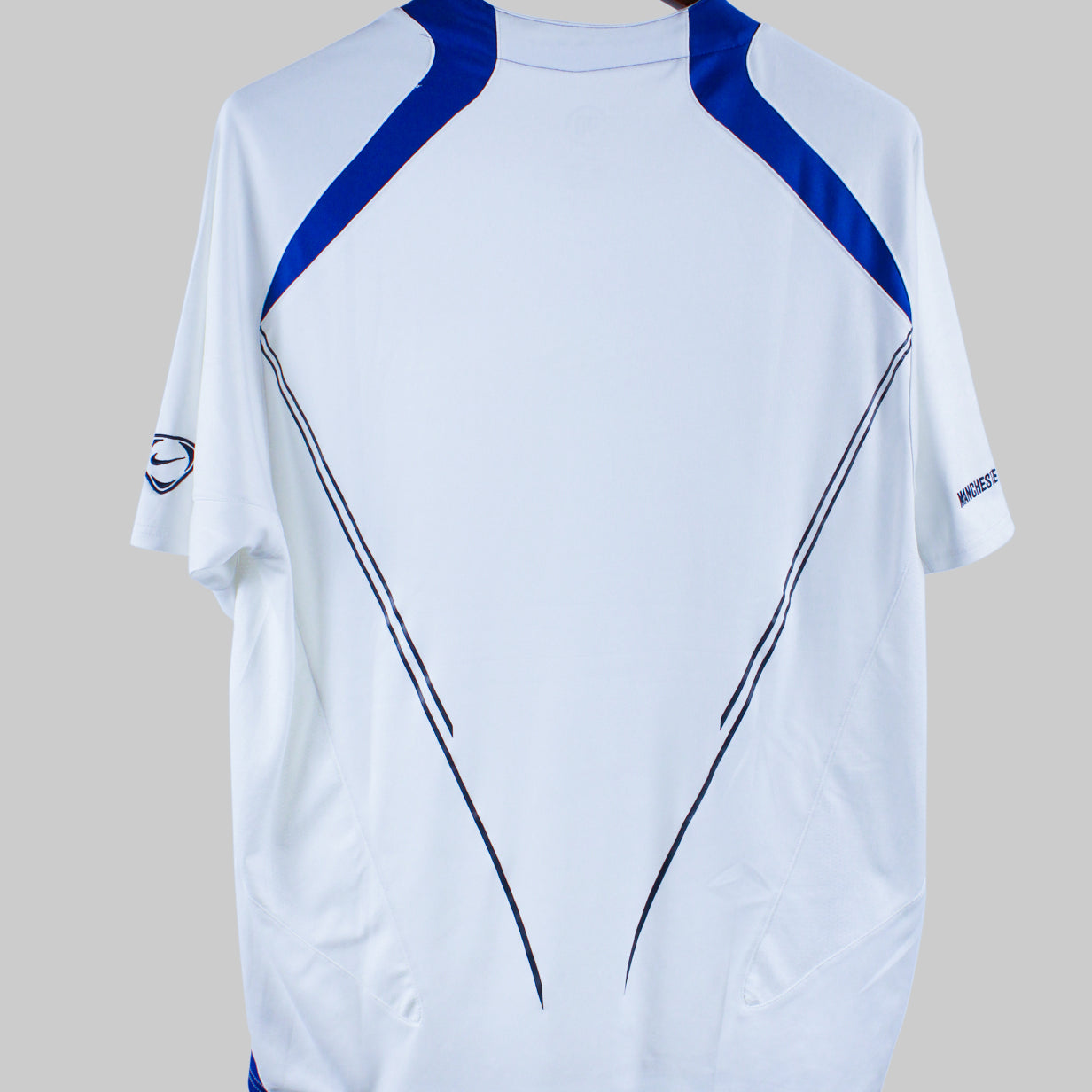 Manchester United 2005-06  Training Kit  (L)