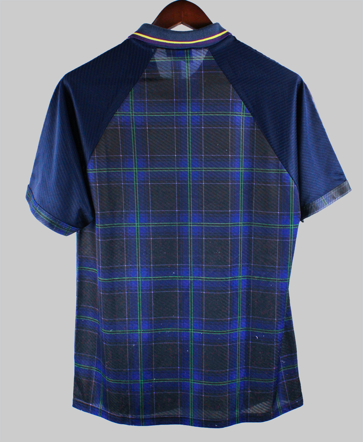 Scotland 1994-95  Home Kit  (L)