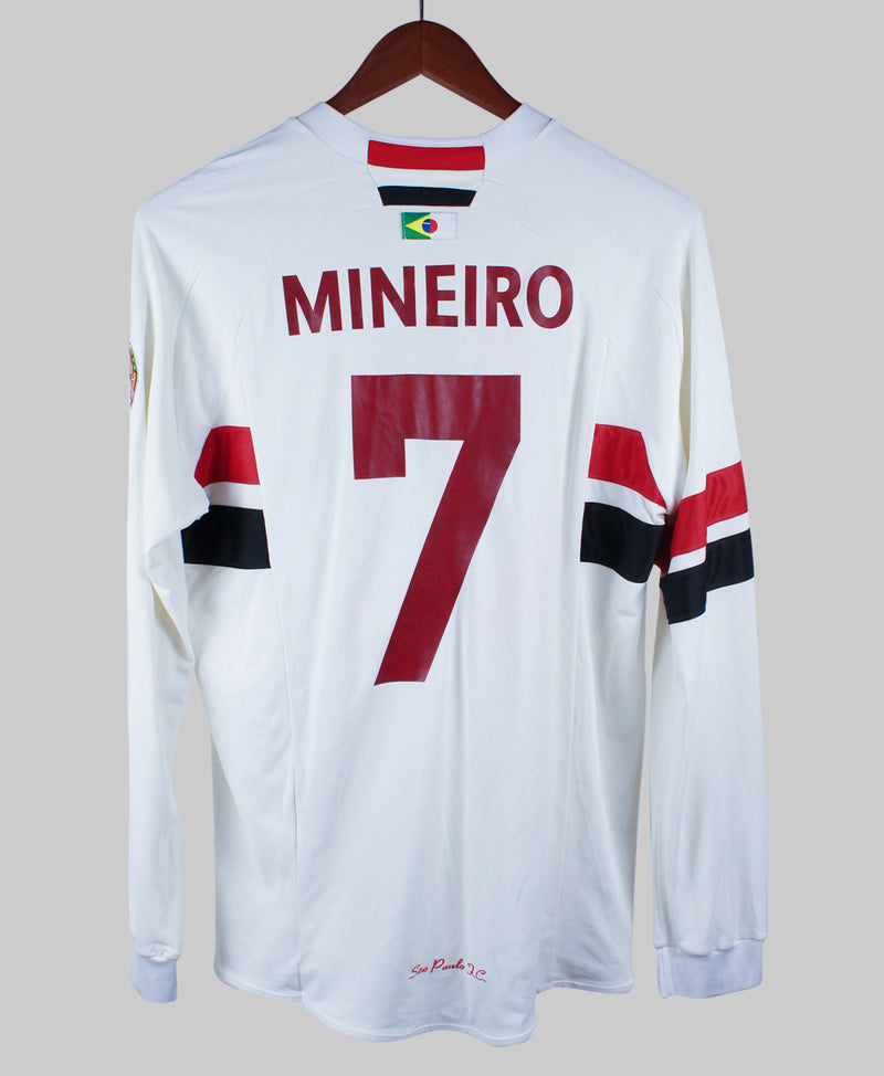 Sao Paulo 2005-06 Mineiro Home Long Sleeve Kit (L)