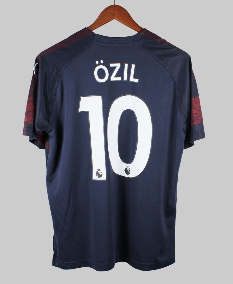 Arsenal 2019-20 Ozil Away Kit (L)