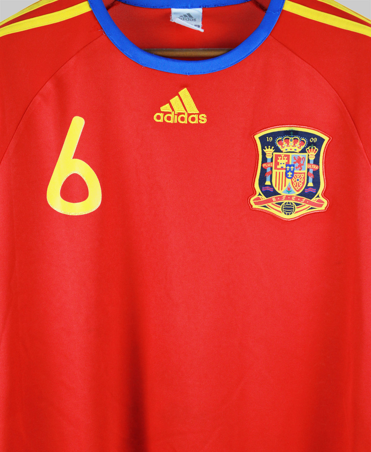 Spain 2010-11 A. Iniesta Home Kit (L)