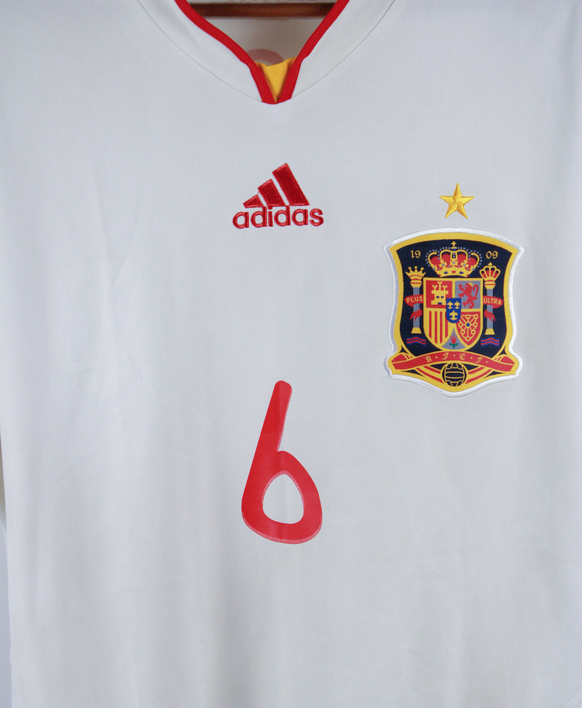 Spain 2011-12 A. Iniesta Away Kit (M)