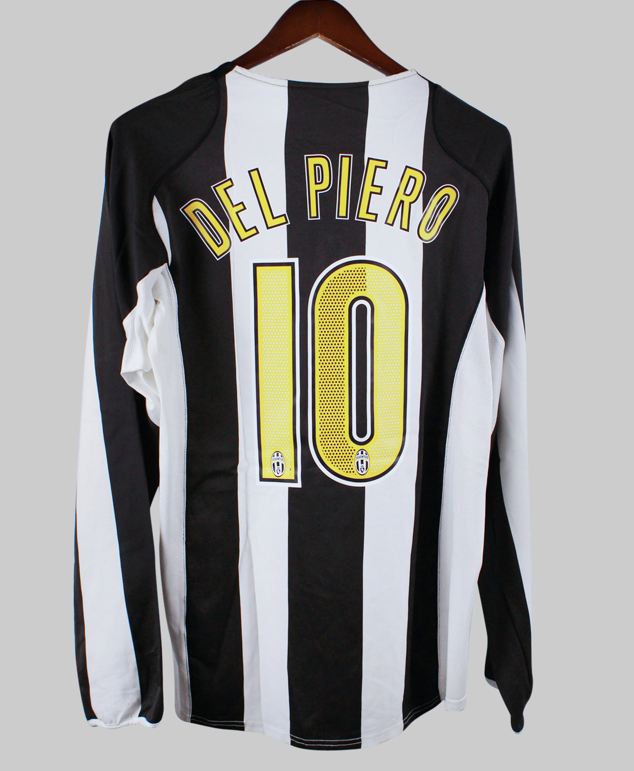 Juventus 2004-05 Del Piero Long Sleeve Home Kit (XL)