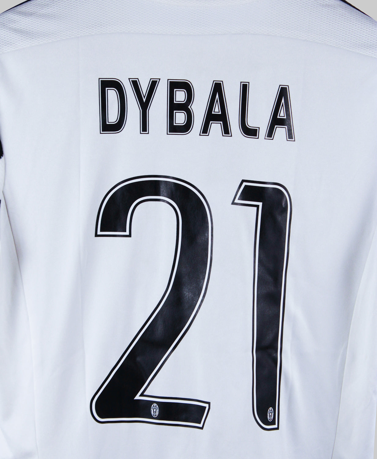 Juventus 2015-16 Dybala Home Kit (M)