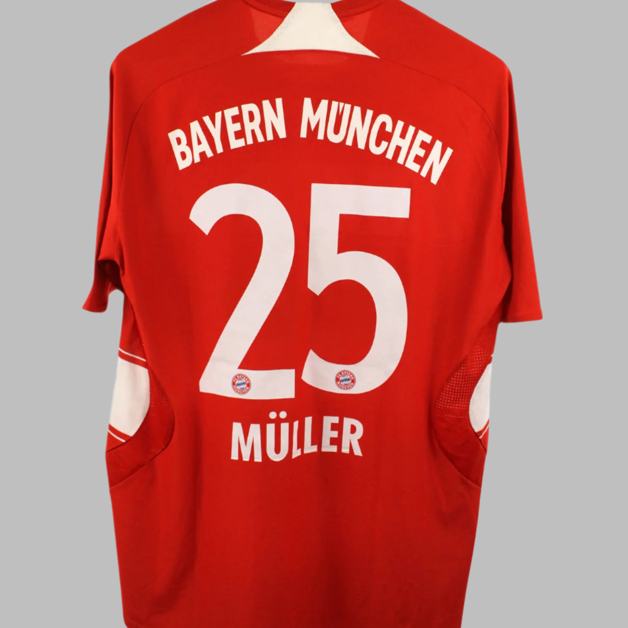 Bayern Munich 2008-09 Muller Home Kit (L)