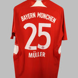 Bayern Munich 2008-09 Muller Home Kit (L)