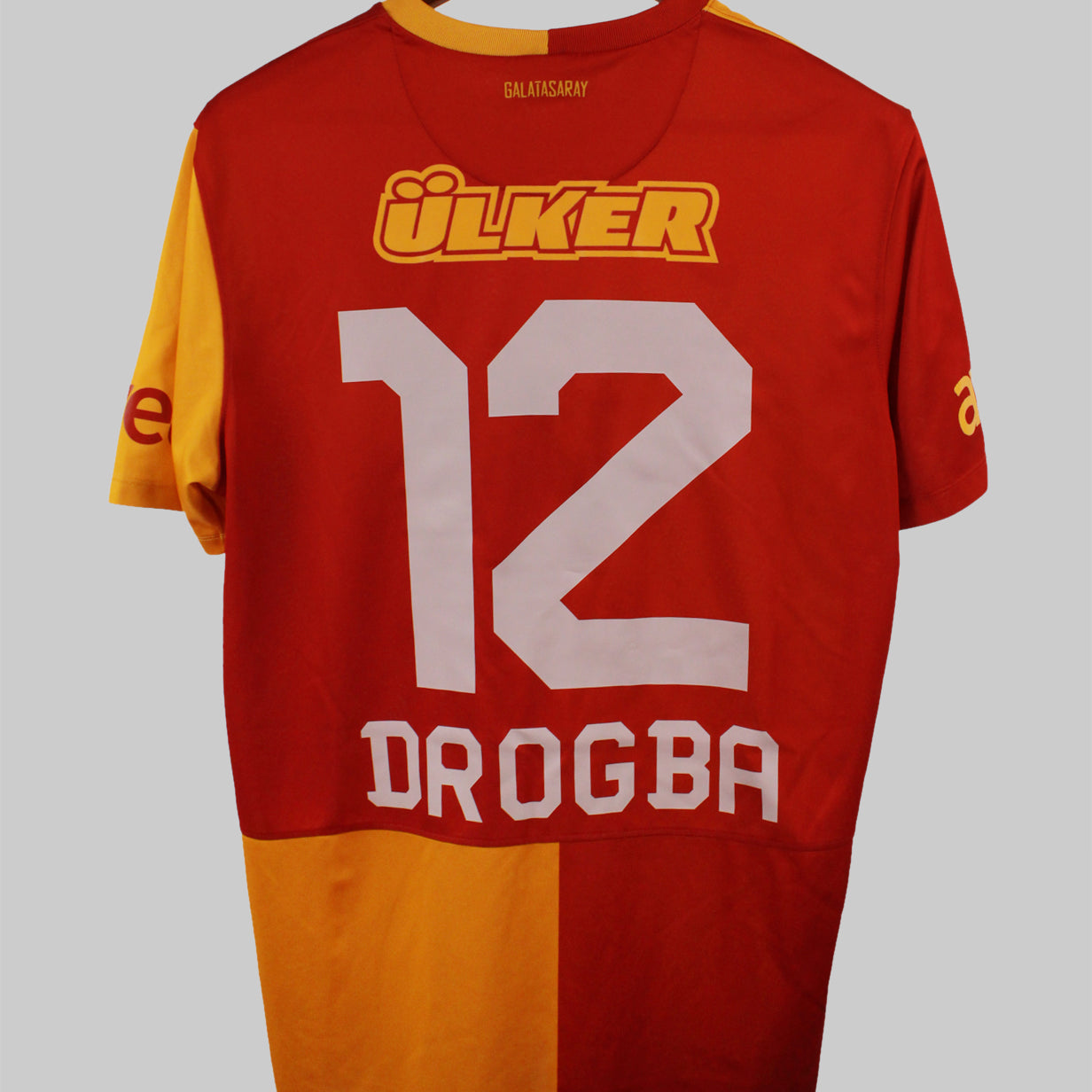 Galatasaray 2012-13 Droga Home Shirt jersey Kit (L)