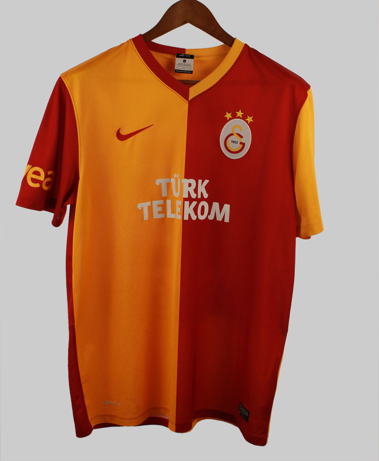 Galatasaray 2012-13 Droga Home Shirt jersey Kit (L)