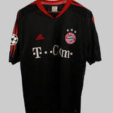 Bayern Munich 2004-05 Scholl Third jersey