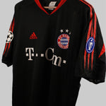 Bayern Munich 2004-05 Scholl Third jersey