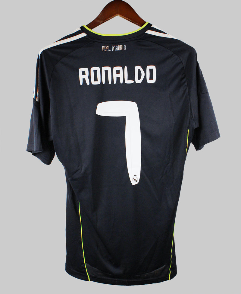 Real Madrid 2010-11 Ronaldo Away Kit (L)