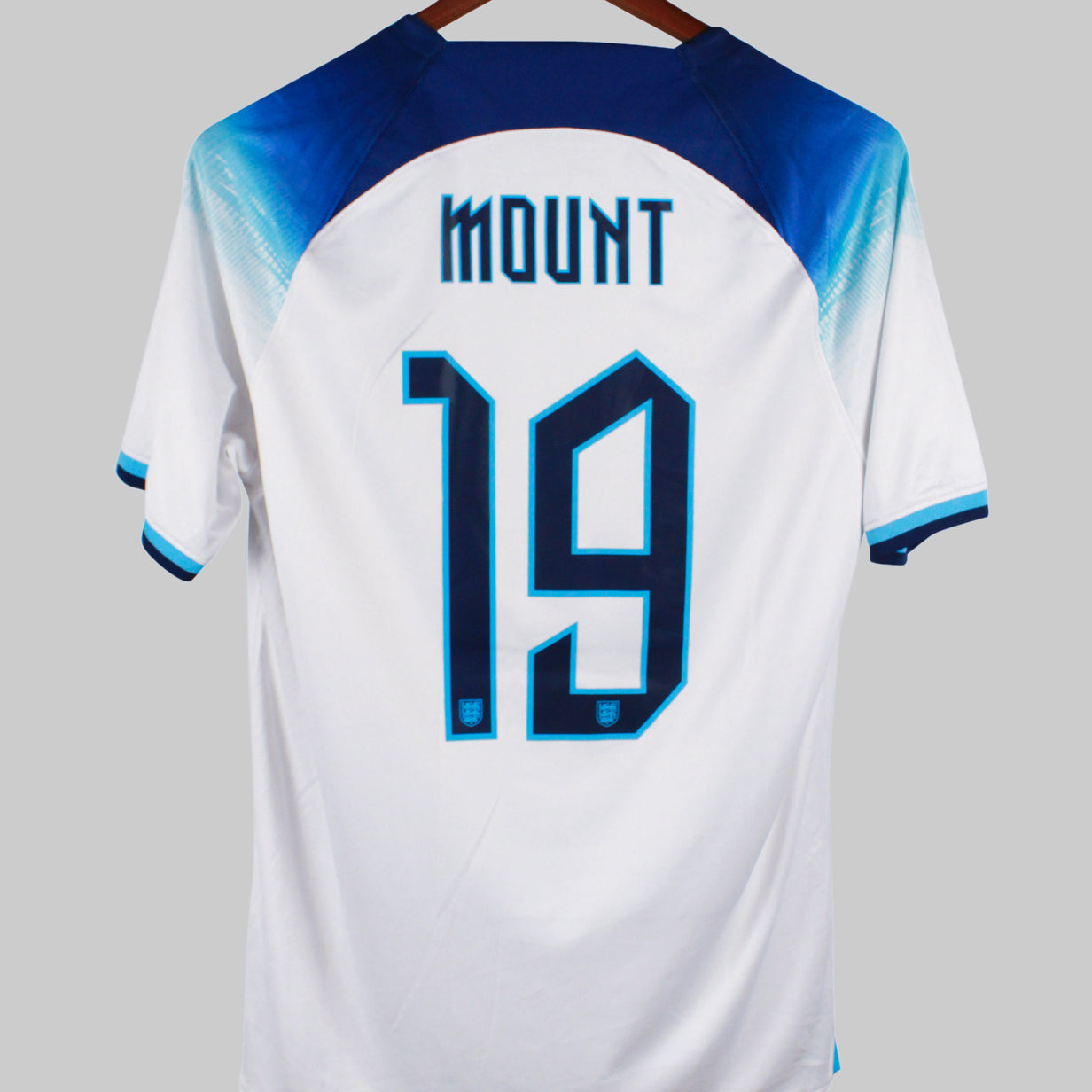 England 2022-23 Mount Home Kit (M)