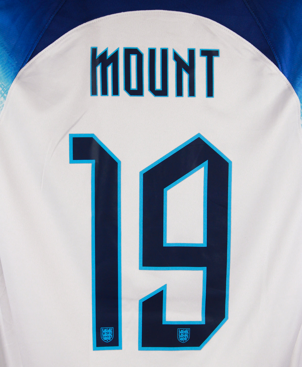 England 2022-23 Mount Home Kit (M)