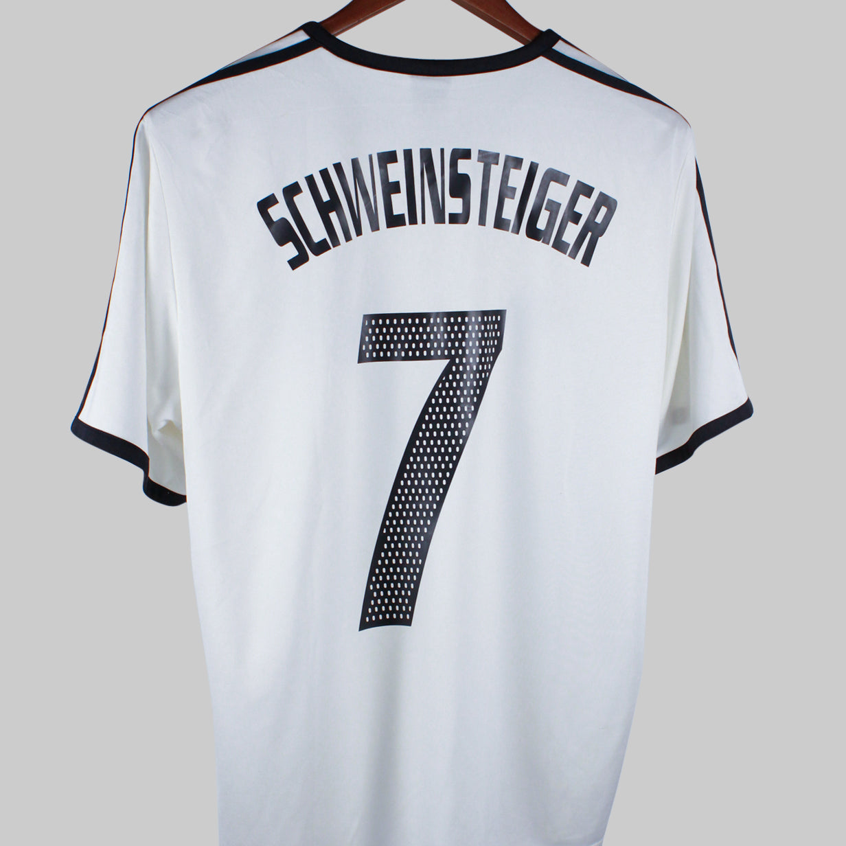 Germany 2016-17 Schweinsteiger Home Kit (L)