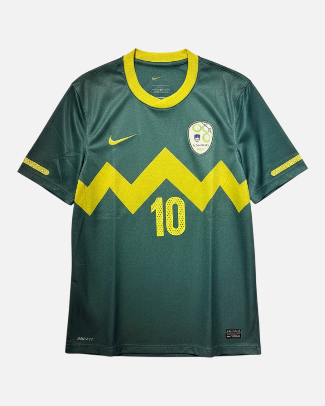 Slovenia 2010-11 Birsa Away Kit (M)