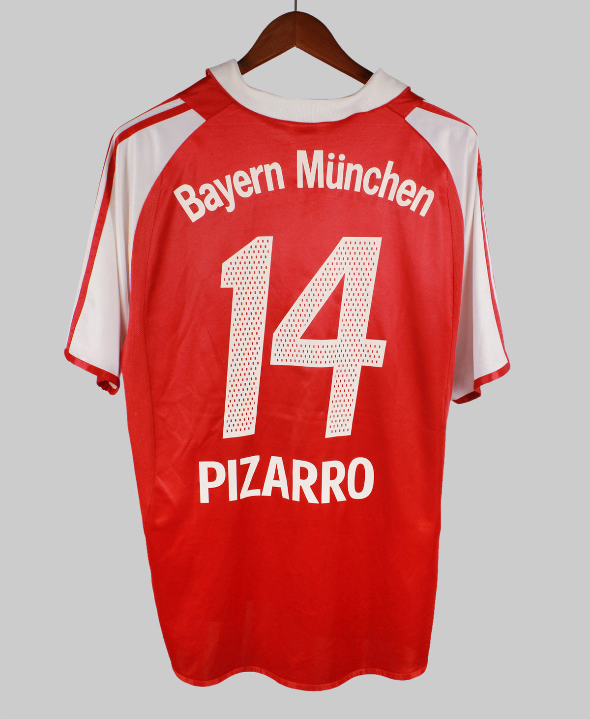 Bayern Munich 2003-04 Pizarro Home Kit (L)
