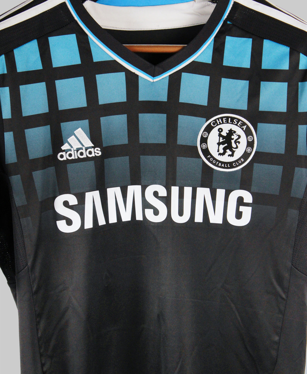 Chelsea 2011-12 Mata Away Kit (S)