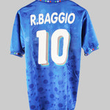 Italy 1994-95 R. Baggio Home Kit  (M)