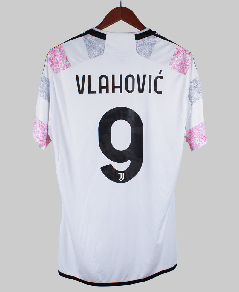 Juventus 2023-24 Vlahovic Away Kit (XL)