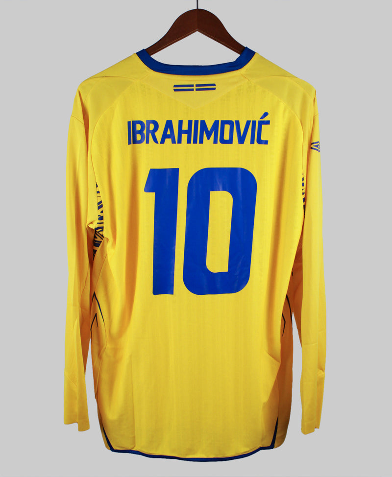 Sweden 2007-08 Ibrahimovic Home Long Sleeve Kit (XL)