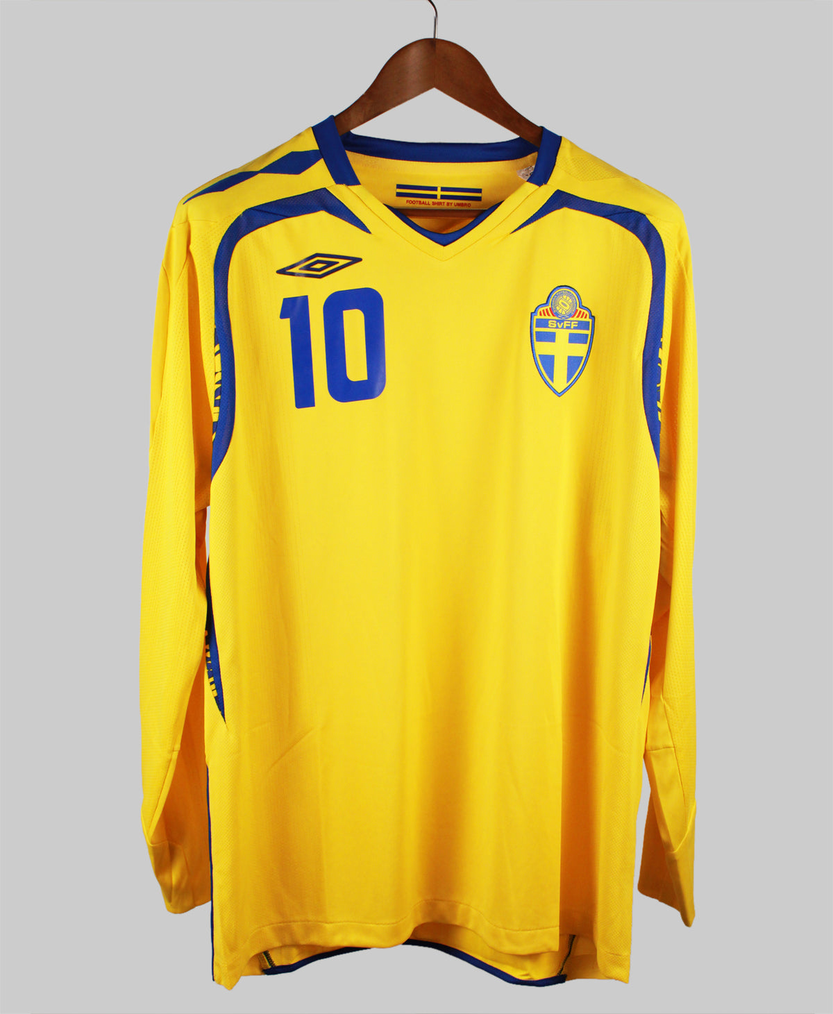 Sweden 2007-08 Ibrahimovic Home Long Sleeve Kit (XL)