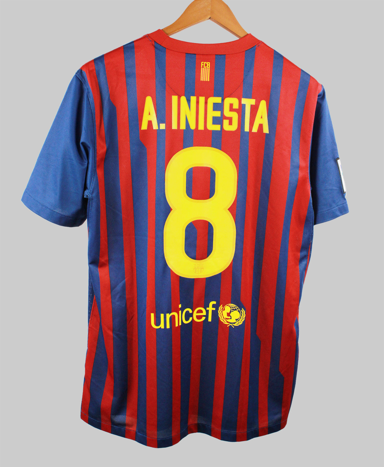 Barcelona 2011-12 Iniesta Home jersey