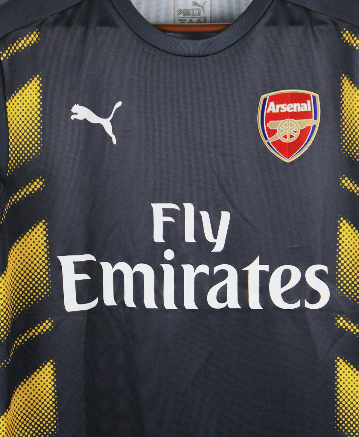 Arsenal 2016-17  Trainer Kit (M)