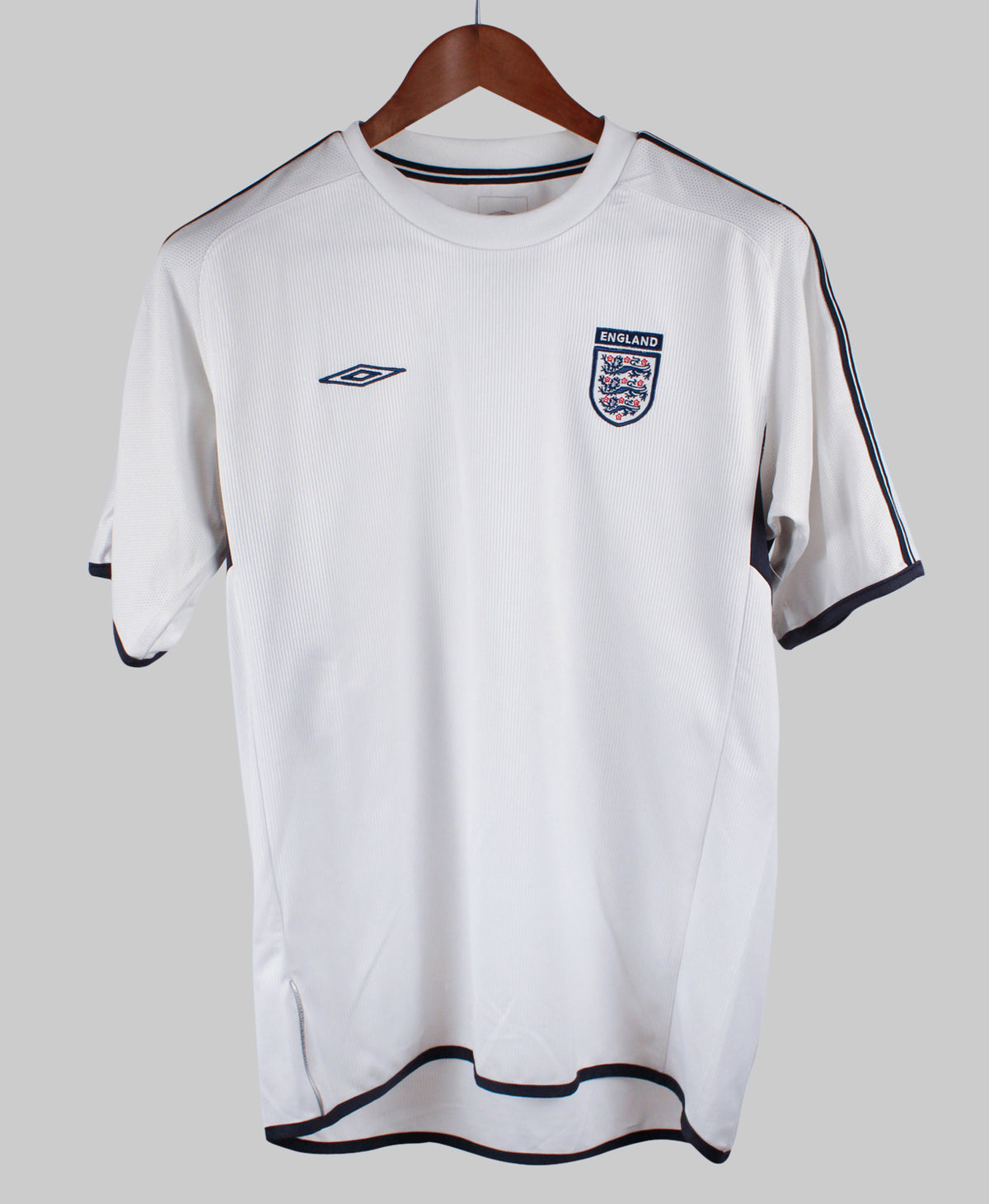 England 2001-02  Trainer Kit (M)