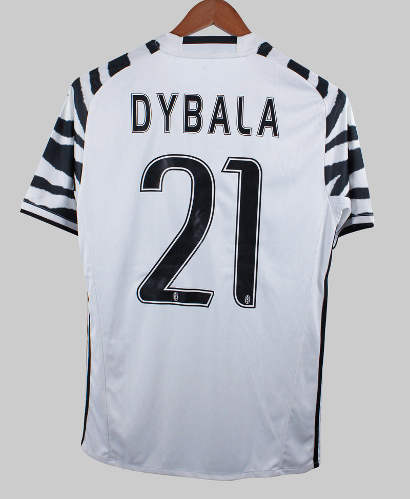 Juventus 2016-17 Dybala Home Kit (S)