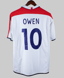 England 2005-06 Owen Home Kit  (L)